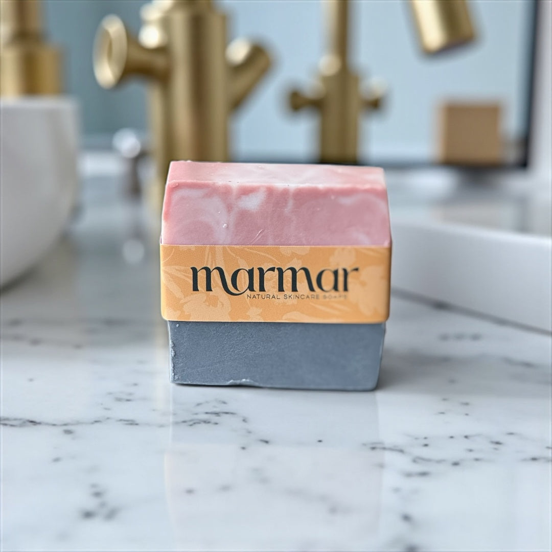 Pink Clay + White Clay + Activated Charcoal + Lavender + Vitamin E